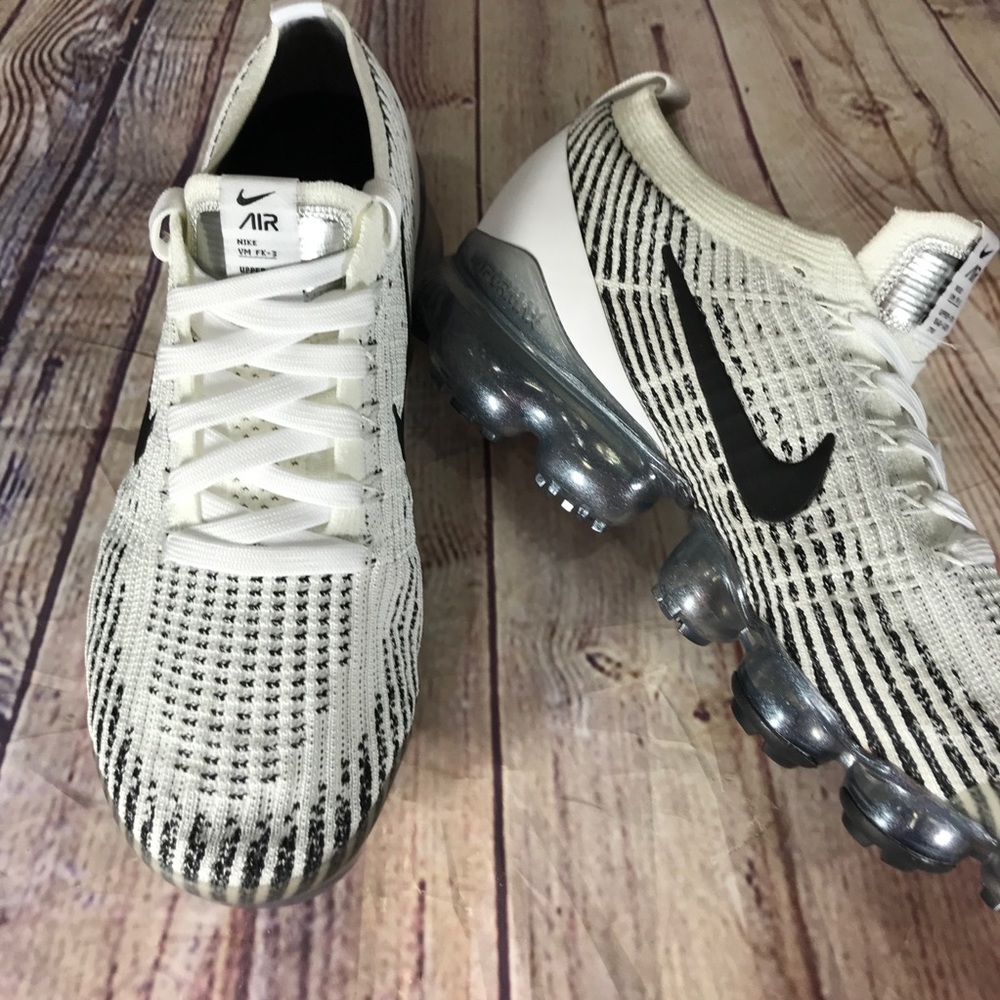 NIKE Vapormax Flyknit 3 "Zebra" White/Black - Picture 6 of 8